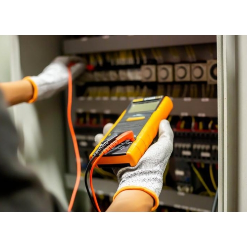 استكشاف أعطال وحدة التحكم المنطقية القابلة للبرمجة (PLC): المشاكل الشائعة والحلول